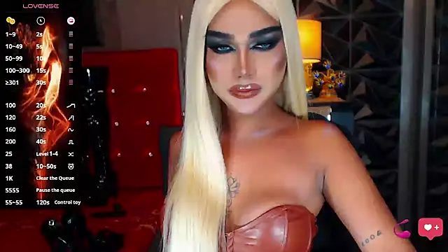 Snapshot of NatalyaFox chatting on March 18, 8:06 am NatalyaFox online show from March 18, 8:06 am