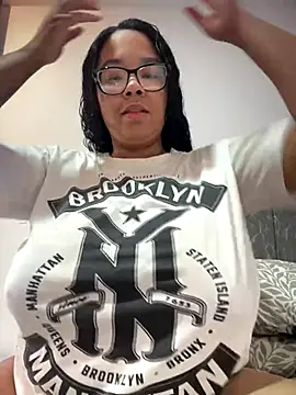 XMara online show from December 15, 5:41 pm