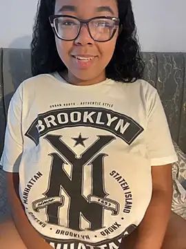 XMara online show from March 29, 8:43 pm