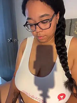 XMara online show from March 18, 4:30 pm