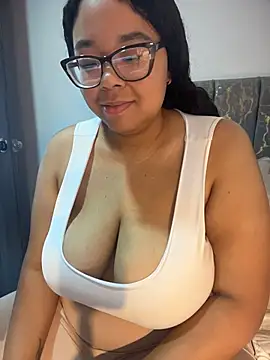 XMara online show from May 4, 4:10 pm