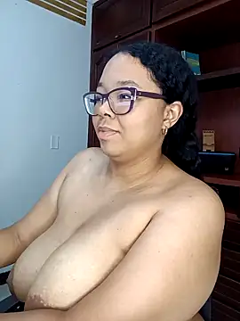 Snapshot of XMara chatting on March 4, 1:55 am XMara online show from March 4, 1:55 am