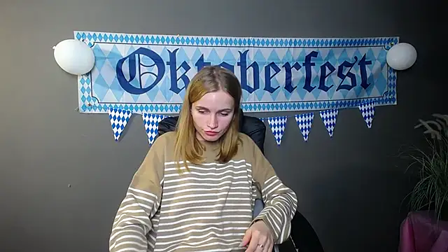 Snapshot of MargaritaKiss chatting on October 12, 7:04 pm MargaritaKiss online show from October 12, 7:04 pm