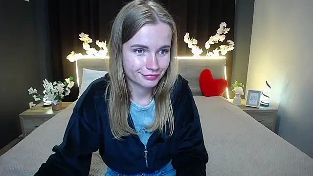 Snapshot of MargaritaKiss chatting on May 23, 7:35 pm MargaritaKiss online show from May 23, 7:35 pm