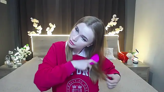 MargaritaKiss online show from April 14, 6:35 pm