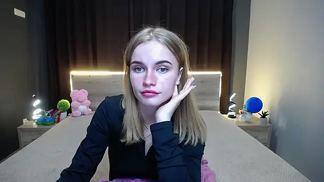Snapshot of MargaritaKiss chatting on October 13, 7:04 pm MargaritaKiss online show from October 13, 7:04 pm