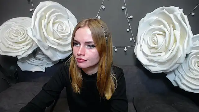 MargaritaKiss online show from December 5, 7:45 pm