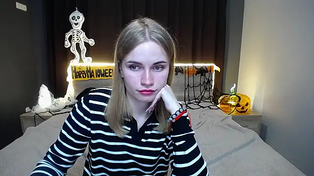 Snapshot of MargaritaKiss chatting on October 19, 7:05 pm MargaritaKiss online show from October 19, 7:05 pm