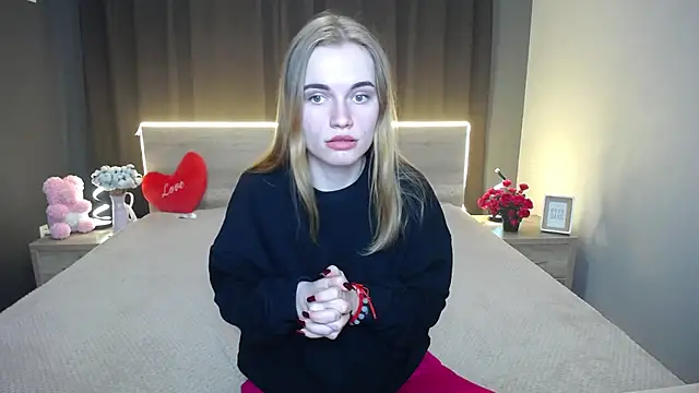 MargaritaKiss online show from March 3, 8:27 pm