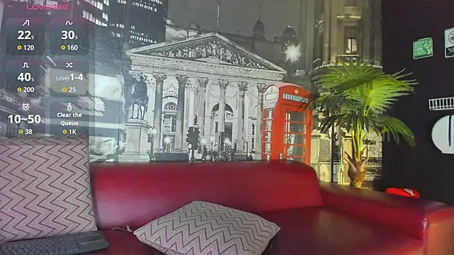 Snapshot of CloeRodriguez chatting on July 16, 9:01 pm CloeRodriguez online show from July 16, 9:01 pm