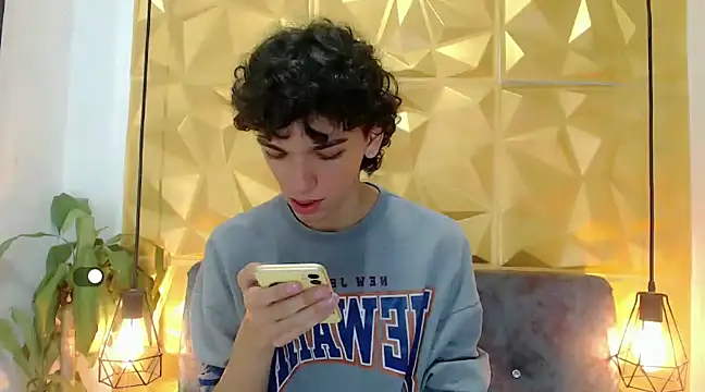 Snapshot of SexyJuliii21 chatting on January 31, 2:48 am SexyJuliii21 online show from January 31, 2:48 am