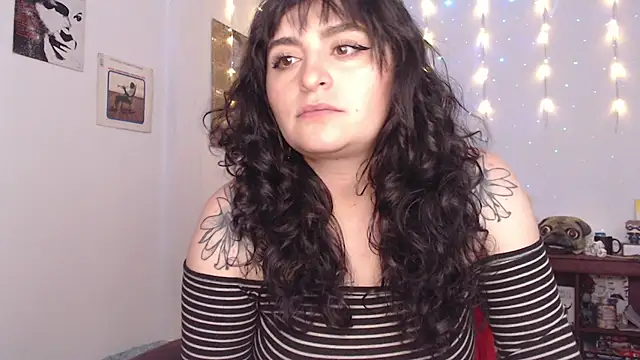 Snapshot of Marci_owo chatting on March 15, 10:33 pm Marci owo online show from March 15, 10:33 pm