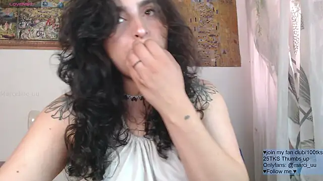 Snapshot of Marci_owo chatting on June 7, 1:27 pm Marci owo online show from June 7, 1:27 pm