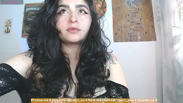 Snapshot of Marci_owo chatting on July 11, 2:17 pm Marci owo online show from July 11, 2:17 pm