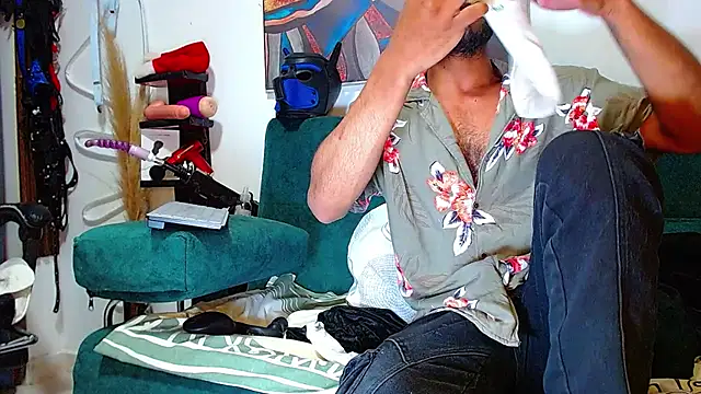 Snapshot of the_dog_lian chatting on November 13, 2:43 pm the dog lian online show from November 13, 2:43 pm