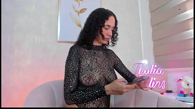 Snapshot of thaliacollins chatting on May 11, 3:18 pm thaliacollins online show from May 11, 3:18 pm