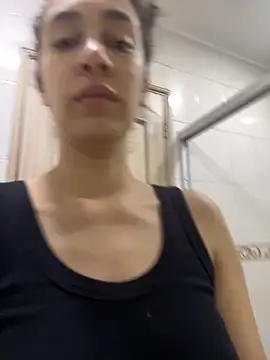 thaliacollins online show from November 30, 6:52 pm