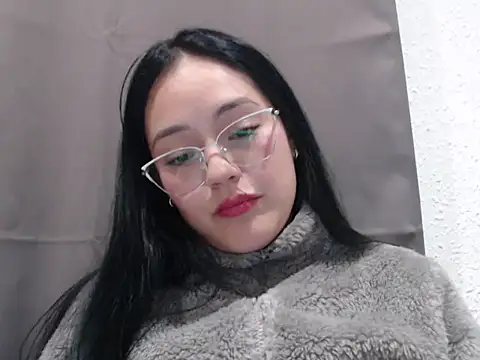 Snapshot of Alisha_99 chatting on November 22, 7:24 pm Alisha 99 online show from November 22, 7:24 pm