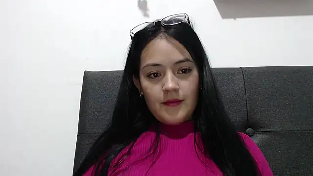 Snapshot of Alisha_99 chatting on October 8, 10:32 pm Alisha 99 online show from October 8, 10:32 pm