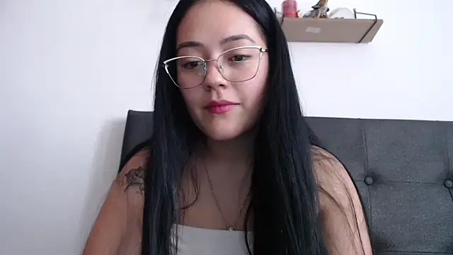 Snapshot of Alisha_99 chatting on October 4, 9:38 pm Alisha 99 online show from October 4, 9:38 pm