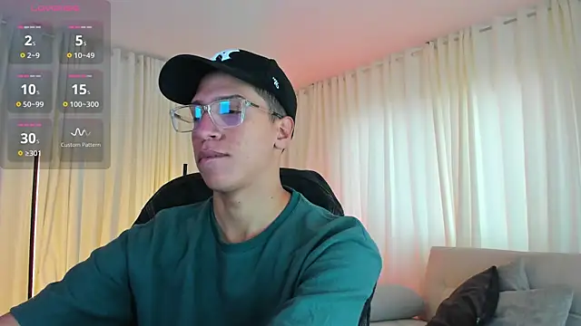 Snapshot of matt_benji chatting on September 9, 3:54 pm matt benji online show from September 9, 3:54 pm