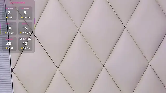 GinaBear online show from November 29, 7:30 am