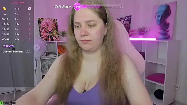 Snapshot of Megan_Violer chatting on June 9, 5:25 pm Megan Violer online show from June 9, 5:25 pm