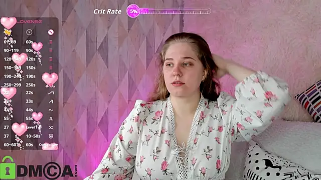 Snapshot of Megan_Violer chatting on November 24, 5:24 pm Megan Violer online show from November 24, 5:24 pm