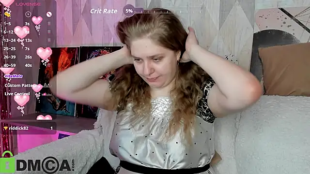 Snapshot of Megan_Violer chatting on October 21, 5:23 pm Megan Violer online show from October 21, 5:23 pm