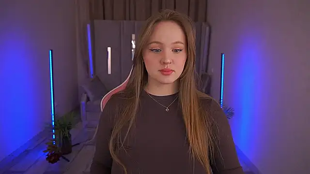 Snapshot of LylaYeess chatting on March 1, 9:51 am LylaYeess online show from March 1, 9:51 am