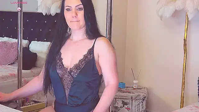Estheraa online show from April 24, 4:25 am