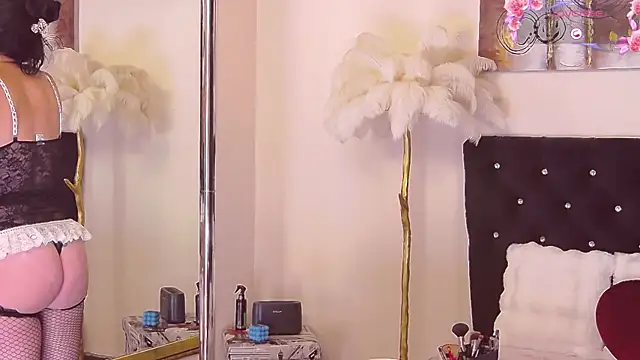 Estheraa online show from November 29, 5:18 am