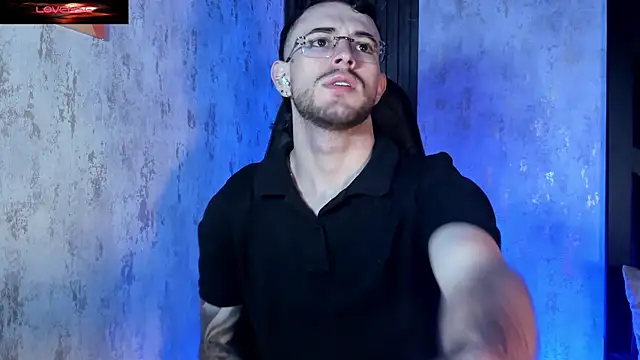 Snapshot of CodyWalkerR chatting on July 17, 5:32 pm CodyWalkerR online show from July 17, 5:32 pm