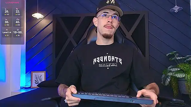 CodyWalkerR online show from March 8, 5:22 am