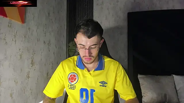 Snapshot of CodyWalkerR chatting on June 27, 8:04 pm CodyWalkerR online show from June 27, 8:04 pm
