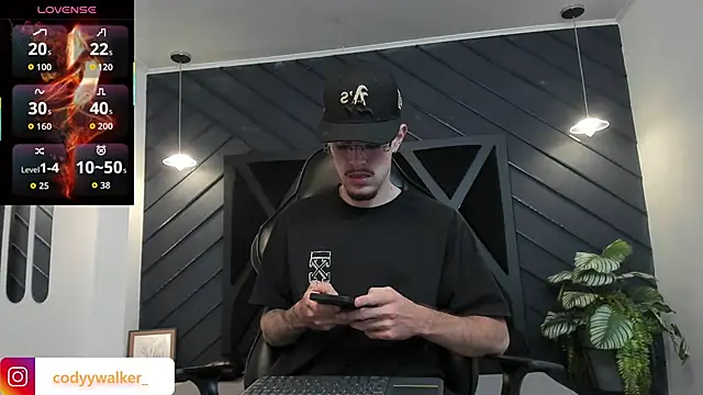 CodyWalkerR online show from February 6, 5:14 am