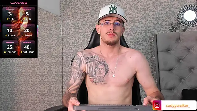 Snapshot of CodyWalkerR chatting on December 3, 5:45 pm CodyWalkerR online show from December 3, 5:45 pm