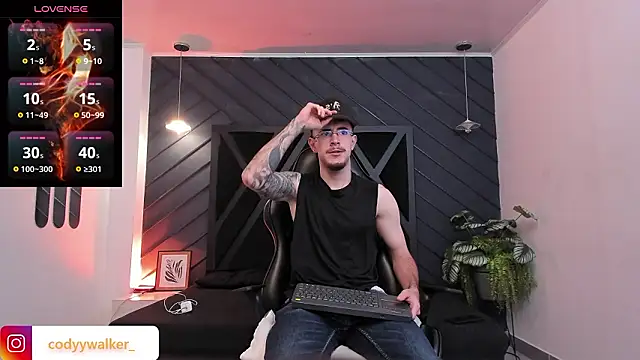 CodyWalkerR online show from February 19, 5:15 am