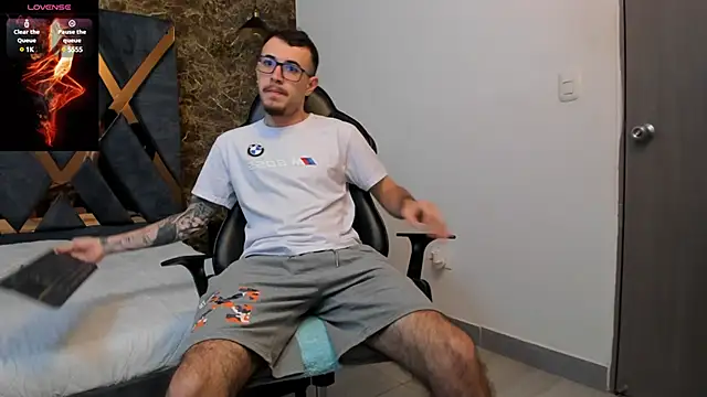 CodyWalkerR online show from March 6, 5:22 pm
