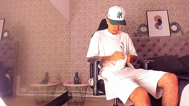 CodyWalkerR online show from December 22, 5:13 pm