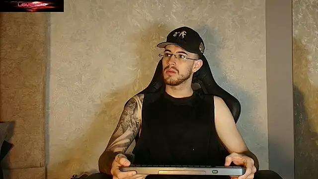 Snapshot of CodyWalkerR chatting on June 20, 5:40 pm CodyWalkerR online show from June 20, 5:40 pm