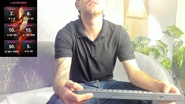 Snapshot of CodyWalkerR chatting on June 9, 5:47 pm CodyWalkerR online show from June 9, 5:47 pm