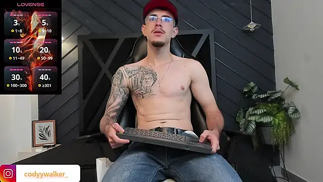 CodyWalkerR online show from February 13, 5:18 am