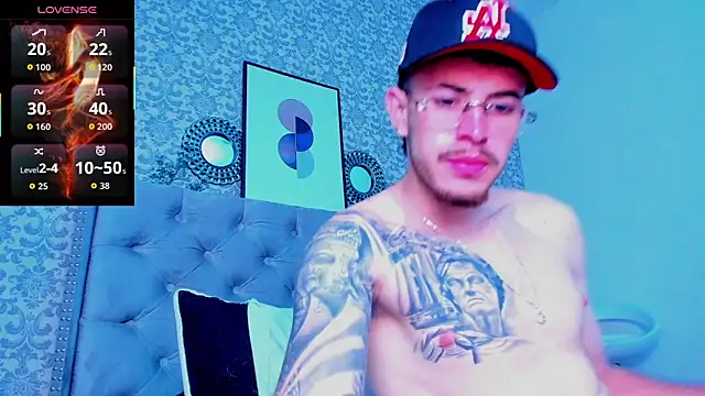 Snapshot of CodyWalkerR chatting on December 2, 5:25 pm CodyWalkerR online show from December 2, 5:25 pm