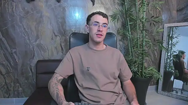 CodyWalkerR online show from April 16, 11:51 pm