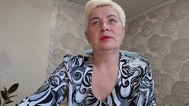 NicoleOlla online show from October 28, 2:56 am