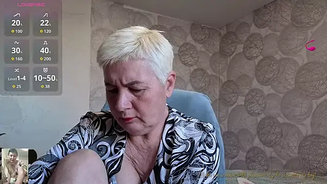 NicoleOlla online show from October 19, 2:03 am
