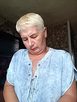 NicoleOlla online show from July 6, 4:41 am
