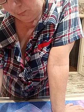 NicoleOlla online show from February 6, 2:35 pm