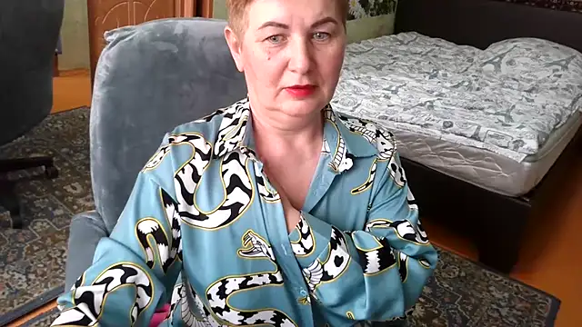 NicoleOlla online show from February 27, 6:35 am